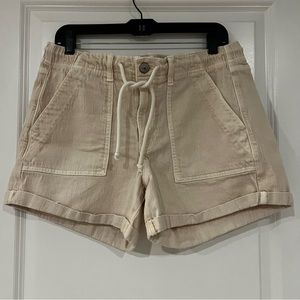 American Eagle Cream Color Tomgirl Low-Rise Stretch Shorts